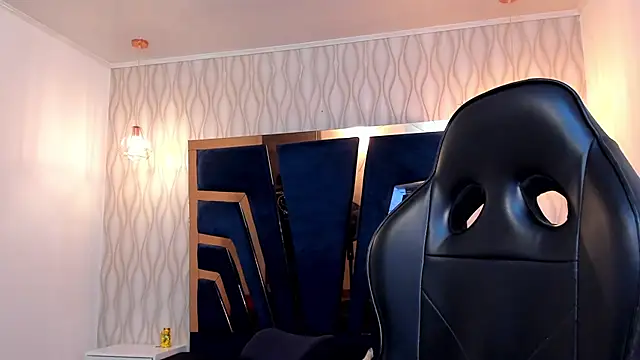 Snapshot of Liam_Kleiin chatting on 01.19.26 Liam Kleiin online show from 01.19.26