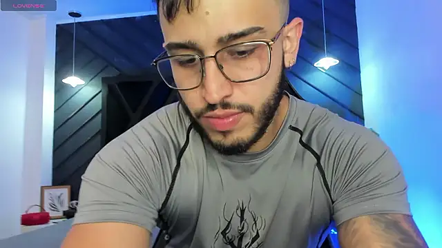 Snapshot of Liam_Kleiin chatting on 02.09.26 Liam Kleiin online show from 02.09.26