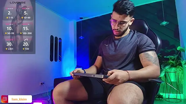 Liam Kleiin online show from 04.14.26