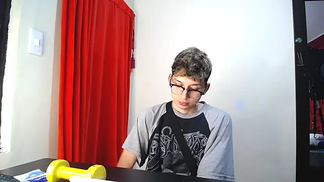  Thomas hot  online show from 01.28.25