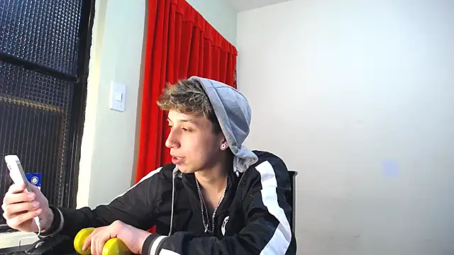  Thomas hot  online show from 01.31.25