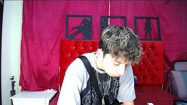  Thomas hot  online show from 02.23.25