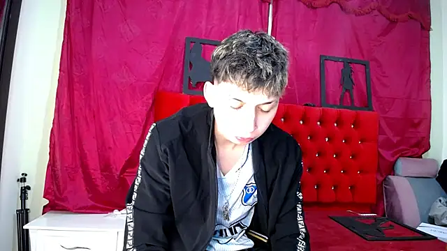  Thomas hot  online show from 03.07.25