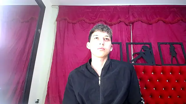  Thomas hot  online show from 03.18.25