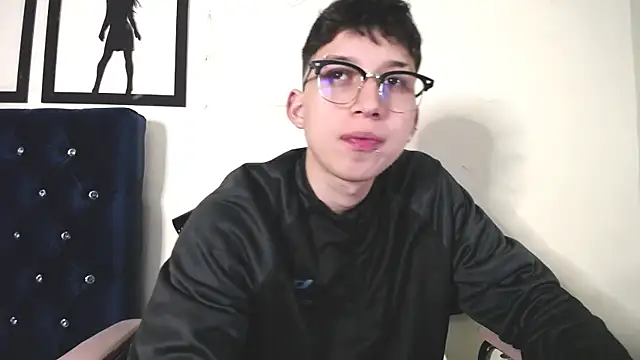  Thomas hot  online show from 09.19.25