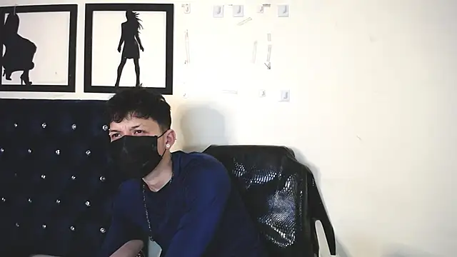  Thomas hot  online show from 10.04.25