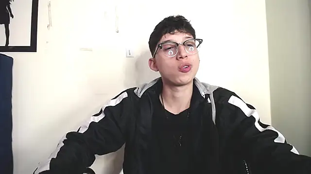  Thomas hot  online show from 11.19.25