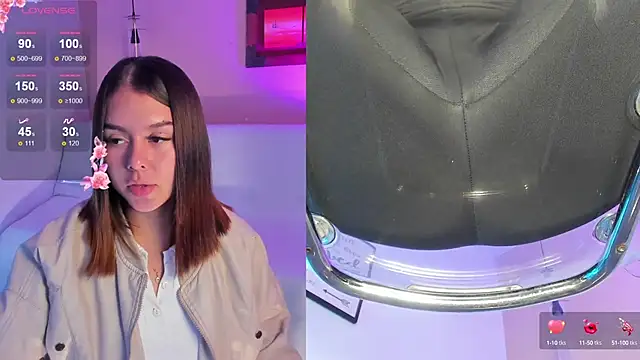 ArianaBaker online show from 09.18.25