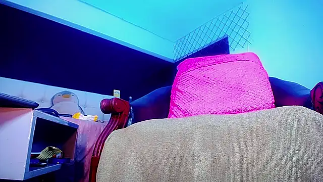 Snapshot of bellatrixx_69 chatting on 12.19.25 bellatrixx 69 online show from 12.19.25