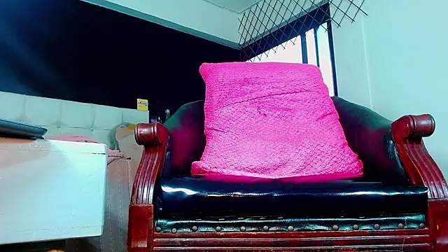 Snapshot of bellatrixx_69 chatting on 01.14.26 bellatrixx 69 online show from 01.14.26