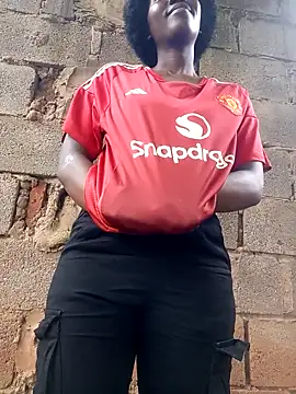 Swirly blac online show from 11.10.25