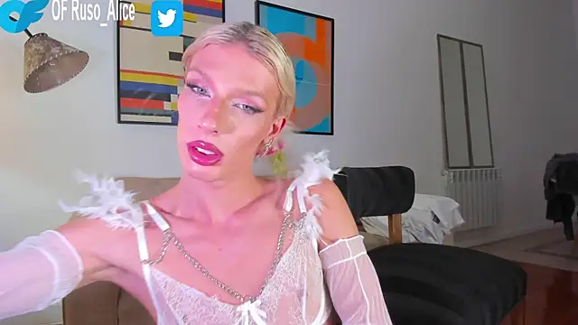 AliceSnowCatt online show from 01.19.25