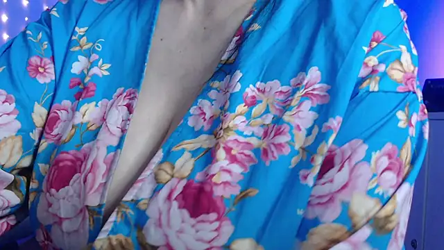 missdaniels online show from 02.05.25