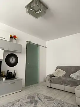  adelle online show from 03.08.25