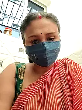 Snapshot of Archna-ji chatting on 01.07.25 Archna-ji online show from 01.07.25