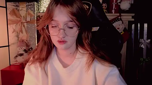 Snapshot of ELLIEJAY chatting on 12.18.24 ELLIEJAY online show from 12.18.24