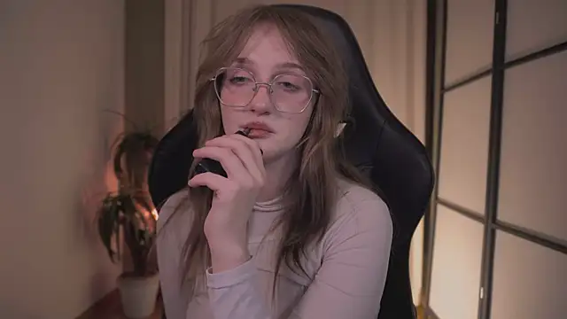 Snapshot of ELLIEJAY chatting on 01.24.25 ELLIEJAY online show from 01.24.25