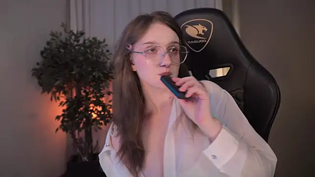 Snapshot of ELLIEJAY chatting on 03.01.25 ELLIEJAY online show from 03.01.25