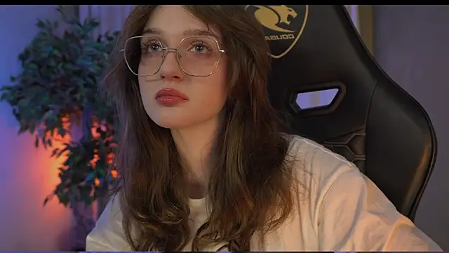 Snapshot of ELLIEJAY chatting on 03.09.25 ELLIEJAY online show from 03.09.25