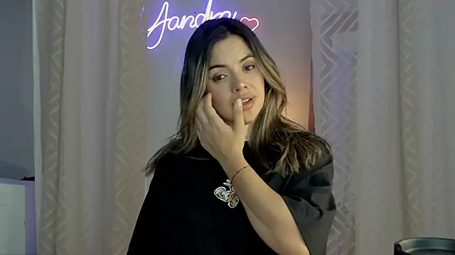 yandracelisofficial online show from 02.11.25