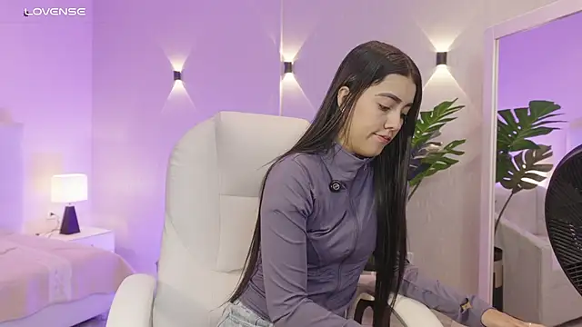 miagomezweb1 online show from 09.22.25