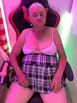 Grandma Mature23 online show from 03.06.25