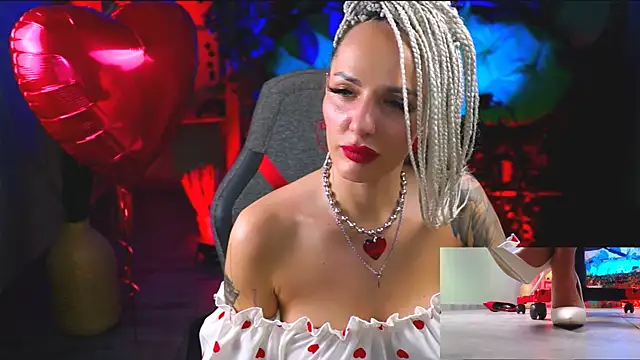 MonicaMaxwel online show from 02.14.25