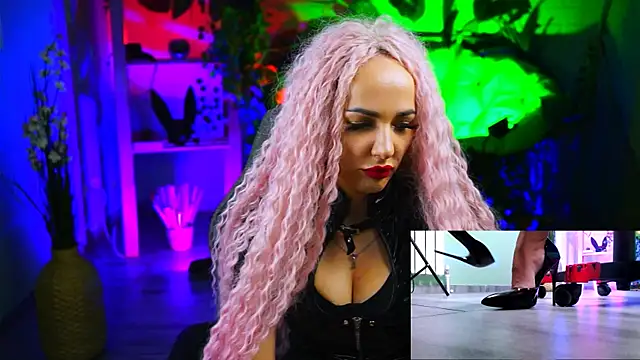 MonicaMaxwel online show from 03.22.25