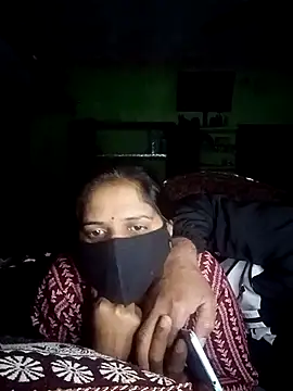 Snapshot of Nkumar173 chatting on 11.25.25 Nkumar173 online show from 11.25.25