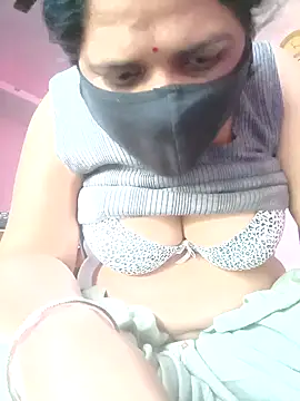 Snapshot of Nkumar173 chatting on 12.19.25 Nkumar173 online show from 12.19.25