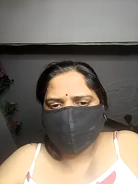 Snapshot of Nkumar173 chatting on 12.20.25 Nkumar173 online show from 12.20.25