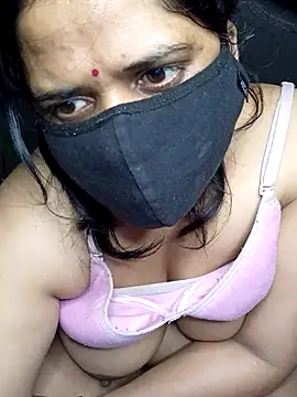 Snapshot of Nkumar173 chatting on 12.21.25 Nkumar173 online show from 12.21.25