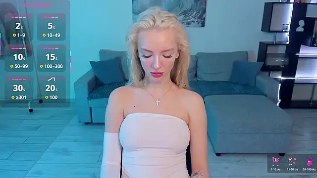 Snapshot of AleksaBlonde chatting on 02.13.26 AleksaBlonde online show from 02.13.26