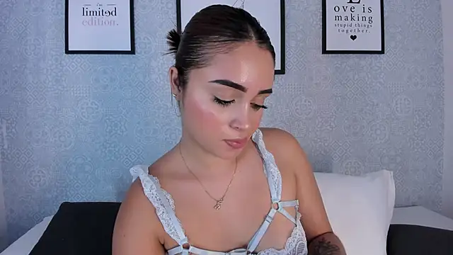 Snapshot of sophia_98 chatting on 02.17.25 sophia 98 online show from 02.17.25