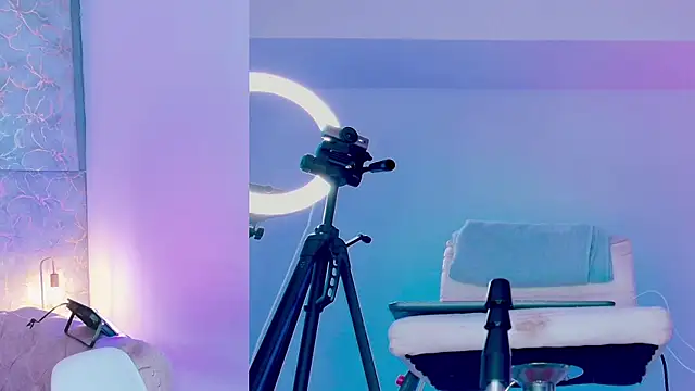 Angelst   online show from 04.04.26