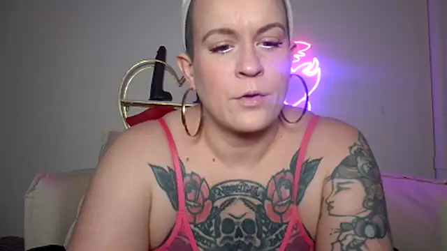 Snapshot of quinnmariexo chatting on 02.05.26 quinnmariexo online show from 02.05.26