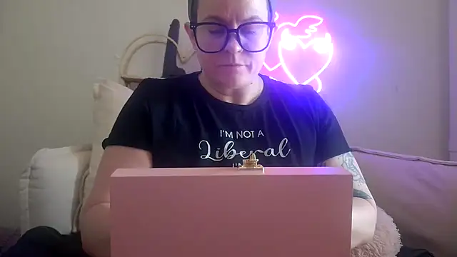 Snapshot of quinnmariexo chatting on 02.09.26 quinnmariexo online show from 02.09.26