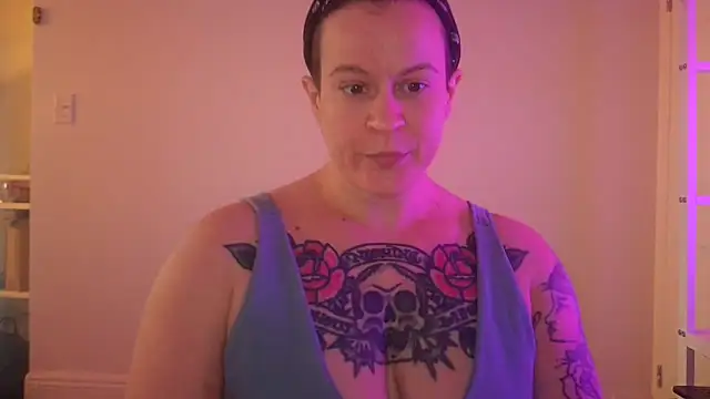 Snapshot of quinnmariexo chatting on 02.13.26 quinnmariexo online show from 02.13.26