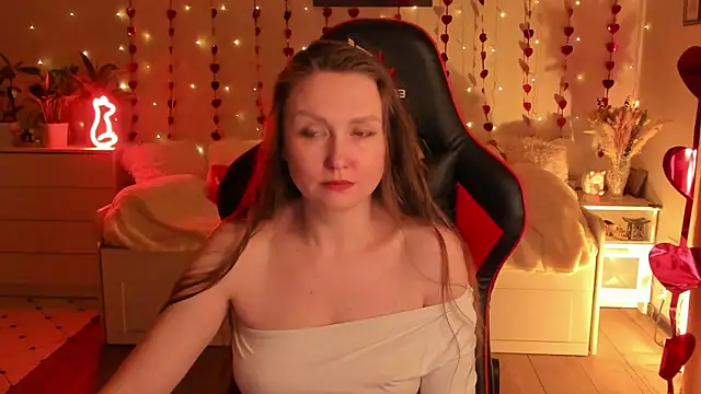 desperatehousewife   online show from 02.16.25