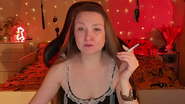 desperatehousewife   online show from 10.10.25