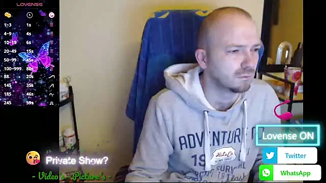 Snapshot of RealManHaveHairy chatting on 03.26.26 RealManHaveHairy online show from 03.26.26