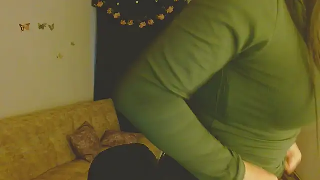 Snapshot of ella_peck chatting on 05.07.26 ella peck online show from 05.07.26