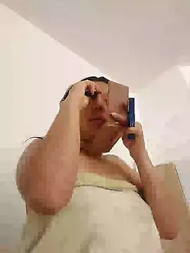 Sophie-hatter online show from 01.08.25