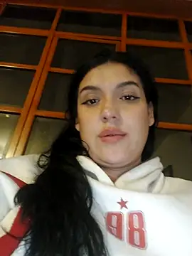 Sophie-hatter online show from 02.20.25