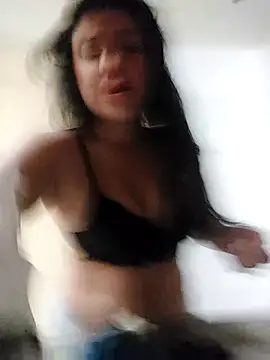 Sophie-hatter online show from 03.17.25