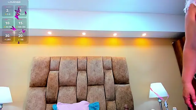 MiiaHot online show from 03.22.26