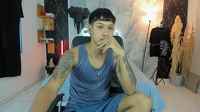 Snapshot of slim_master12 chatting on 06.09.26 slim master12 online show from 06.09.26