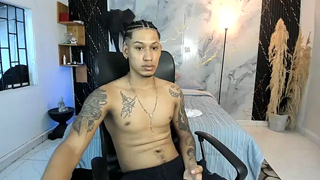 Snapshot of slim_master12 chatting on 06.24.26 slim master12 online show from 06.24.26
