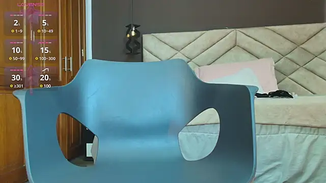 Raquel jones online show from 03.06.25