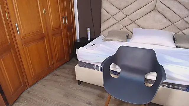 Raquel jones online show from 11.25.25